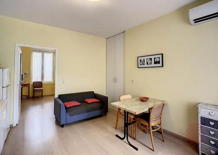 F2 Climatise Avec Terrasse Et Parking, Proche Des Thermes Et Du Centre - Les Bains - Fr-1-451-164 Lamalou-les-Bains